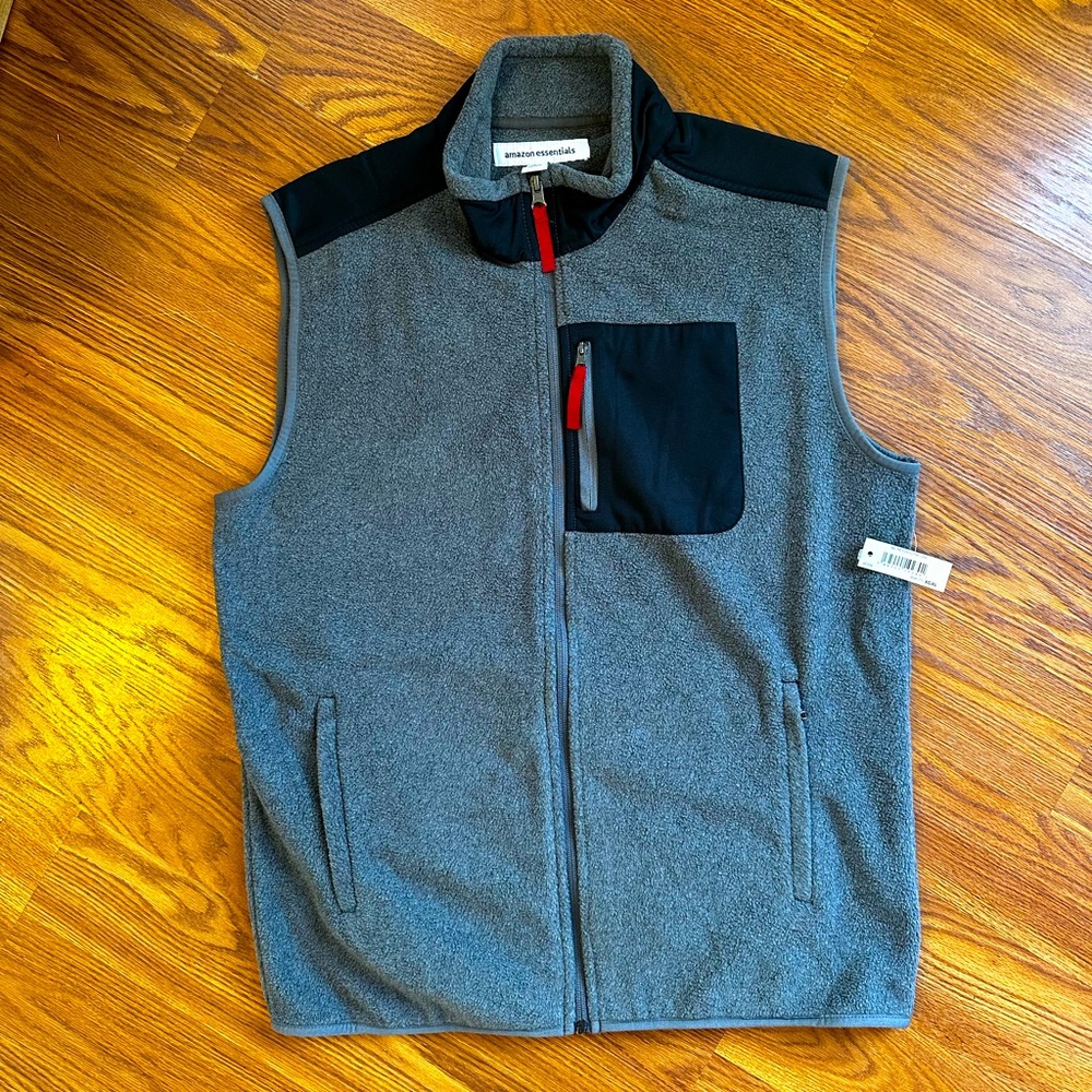 Men’s fleece vest